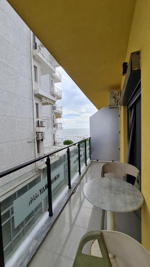 Heming-Way Hotel Durres Exterior photo