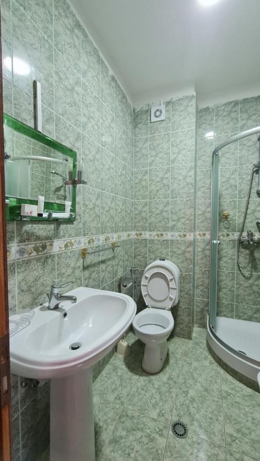 Heming-Way Hotel Durres Exterior photo